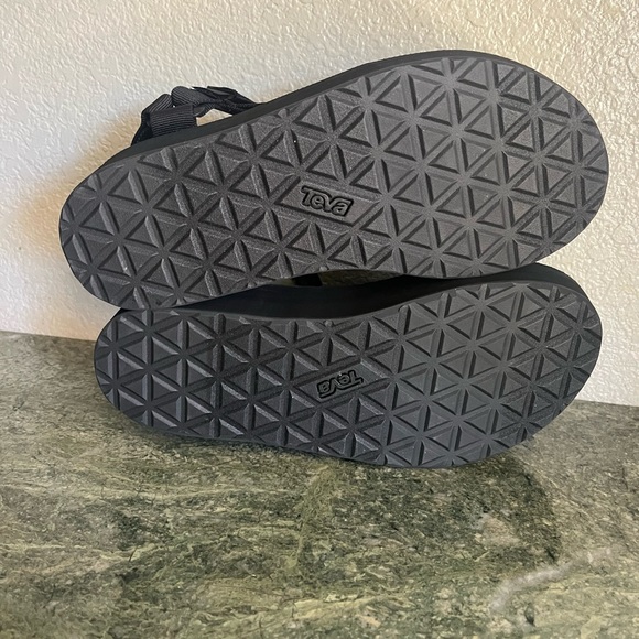 Teva Women's platform Universal Water-Ready Sandals - Black Flatform. - Picture 4 of 4